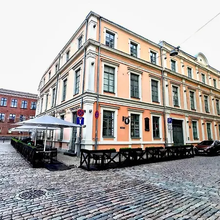 Apartment Two Bedroom In The Old Town