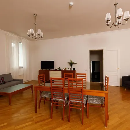 Apartment Two Bedroom In The Old Town *